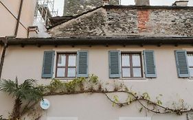 L&B House